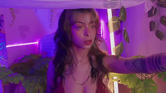 Snapshot of Kitty_arts chatting on February 28, 6:09 pm Kitty arts online show from February 28, 6:09 pm