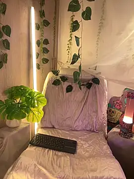 Snapshot of Kitty_arts chatting on March 2, 5:36 pm Kitty arts online show from March 2, 5:36 pm