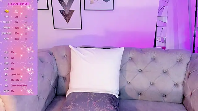 kendaall jenner  online show from January 16, 8:00 am