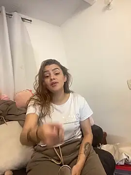 Lu perez online show from April 13, 5:07 pm