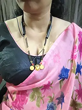 Snapshot of bhuvana555 chatting on July 10, 5:48 pm bhuvana555 online show from July 10, 5:48 pm
