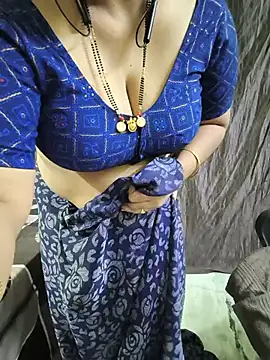 Snapshot of bhuvana555 chatting on July 22, 5:27 pm bhuvana555 online show from July 22, 5:27 pm