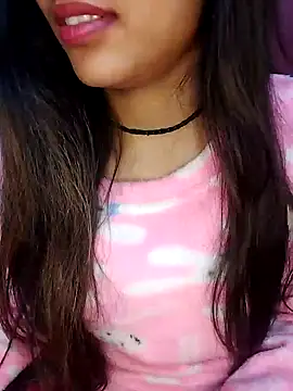 Snapshot of Sreya213 chatting on January 13, 10:14 am Sreya213 online show from January 13, 10:14 am