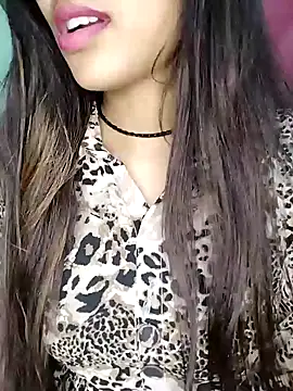 Snapshot of Sreya213 chatting on January 14, 9:09 pm Sreya213 online show from January 14, 9:09 pm