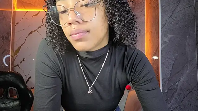 Violeth b online show from March 25, 12:55 pm