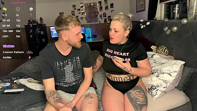 Snapshot of elina_may chatting on February 22, 8:42 pm elina may online show from February 22, 8:42 pm