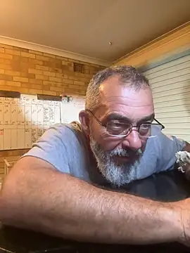 ausbod online show from December 15, 2:37 pm