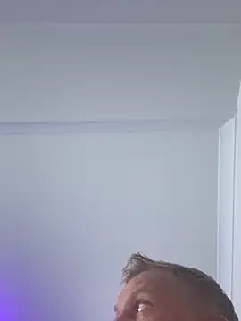 aus guy93 online show from March 3, 7:20 pm