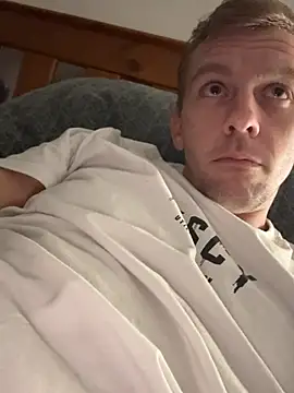 aus guy93 online show from July 18, 7:06 pm