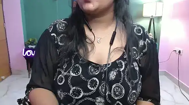 Snapshot of Naughty_Ayesha1 chatting on March 10, 10:37 am Naughty Ayesha1 online show from March 10, 10:37 am
