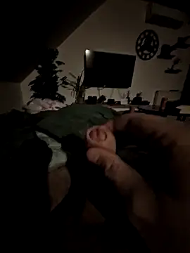 Snapshot of SexKing18x5 chatting on February 2, 11:03 pm SexKing18x5 online show from February 2, 11:03 pm