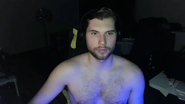 Snapshot of Ironman220 chatting on January 28, 8:47 pm Ironman220 online show from January 28, 8:47 pm