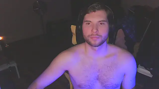 Snapshot of Ironman220 chatting on February 25, 6:53 pm Ironman220 online show from February 25, 6:53 pm