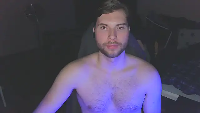 Snapshot of Ironman220 chatting on March 7, 11:05 pm Ironman220 online show from March 7, 11:05 pm