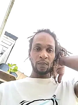 Snapshot of gwadaa9 chatting on December 30, 6:27 pm gwadaa9 online show from December 30, 6:27 pm