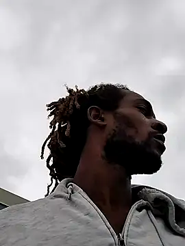 Snapshot of gwadaa9 chatting on January 14, 12:56 pm gwadaa9 online show from January 14, 12:56 pm