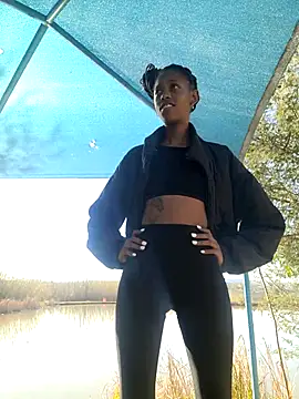 Snapshot of 02Boitybaby chatting on July 18, 1:04 pm 02Boitybaby online show from July 18, 1:04 pm