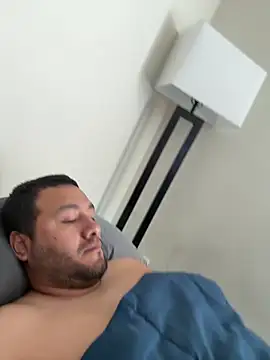 Snapshot of elamante03 chatting on March 10, 1:10 pm elamante03 online show from March 10, 1:10 pm