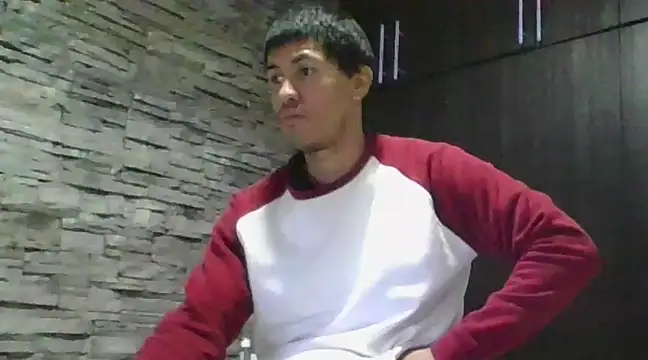 Snapshot of Sexylatin64 chatting on February 18, 11:22 am Sexylatin64 online show from February 18, 11:22 am