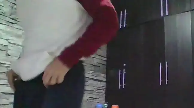 Snapshot of Sexylatin64 chatting on March 7, 2:36 am Sexylatin64 online show from March 7, 2:36 am