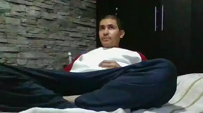 Snapshot of Sexylatin64 chatting on March 15, 11:17 pm Sexylatin64 online show from March 15, 11:17 pm