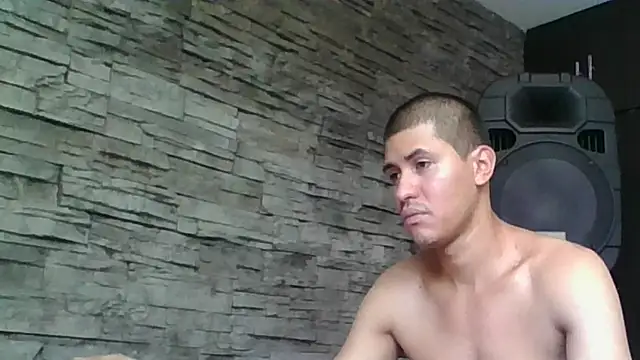 Snapshot of Sexylatin64 chatting on September 25, 3:38 pm Sexylatin64 online show from September 25, 3:38 pm