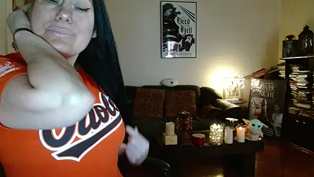 mandaloriangirls online show from March 7, 6:49 pm