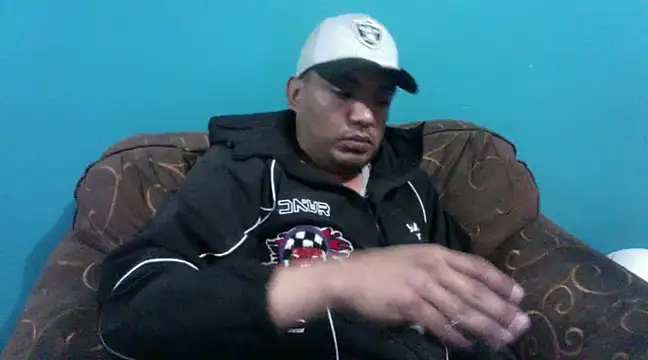 Snapshot of TUMORENO1 chatting on January 15, 1:45 am TUMORENO1 online show from January 15, 1:45 am