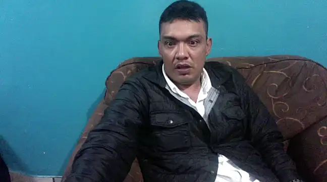 Snapshot of TUMORENO1 chatting on January 22, 12:06 am TUMORENO1 online show from January 22, 12:06 am