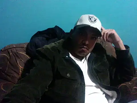 Snapshot of TUMORENO1 chatting on January 23, 6:28 am TUMORENO1 online show from January 23, 6:28 am