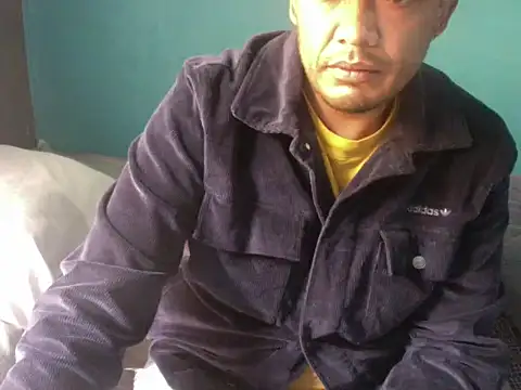 Snapshot of TUMORENO1 chatting on January 28, 9:19 pm TUMORENO1 online show from January 28, 9:19 pm