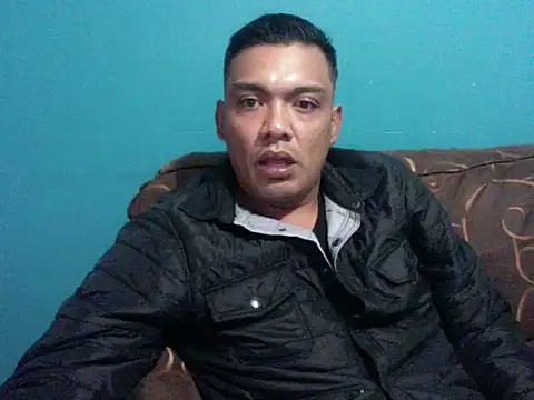 Snapshot of TUMORENO1 chatting on February 13, 11:47 pm TUMORENO1 online show from February 13, 11:47 pm