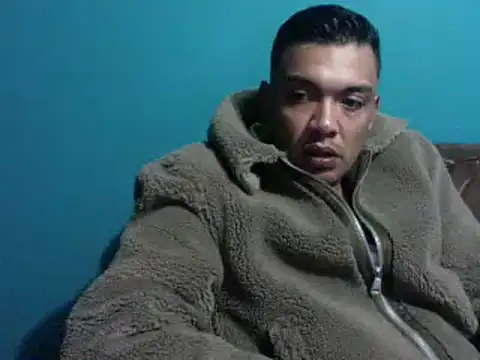 Snapshot of TUMORENO1 chatting on February 16, 2:31 am TUMORENO1 online show from February 16, 2:31 am