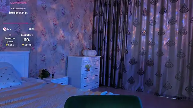 Nora Failure online show from September 19, 2:13 am