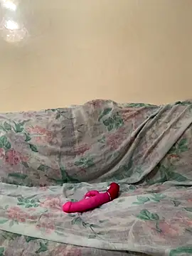 Snapshot of Layla-daloua chatting on September 20, 7:48 pm Layla-daloua online show from September 20, 7:48 pm