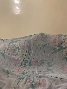 Snapshot of Layla-daloua chatting on September 23, 5:49 pm Layla-daloua online show from September 23, 5:49 pm