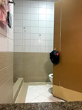 Snapshot of Layla-daloua chatting on November 30, 10:36 pm Layla-daloua online show from November 30, 10:36 pm