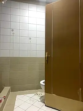 Snapshot of Layla-daloua chatting on January 10, 11:12 am Layla-daloua online show from January 10, 11:12 am