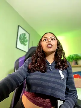 Liittleluaa  online show from October 16, 1:28 am