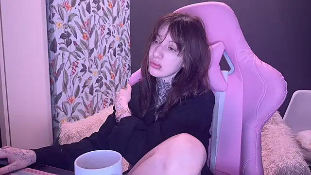 Snapshot of moundliicht1 chatting on April 30, 8:57 pm moundliicht1 online show from April 30, 8:57 pm