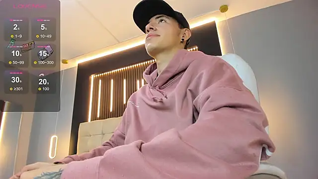 Lobo 17  online show from March 26, 3:45 am