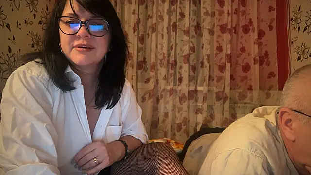 Snapshot of StellarTeam chatting on January 13, 6:59 pm StellarTeam online show from January 13, 6:59 pm