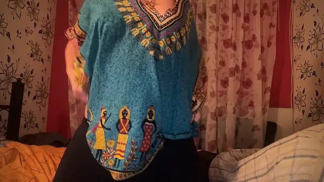 Snapshot of StellarTeam chatting on January 21, 9:36 pm StellarTeam online show from January 21, 9:36 pm