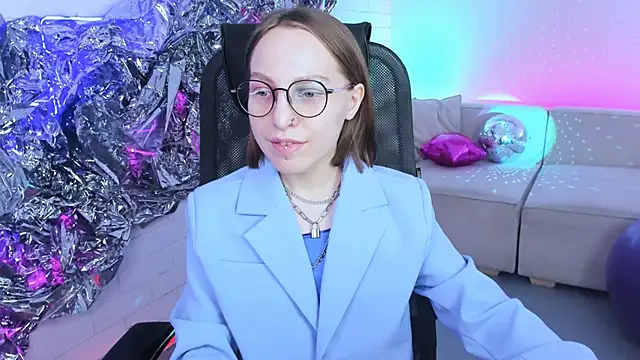 Snapshot of AphexQueen chatting on January 26, 1:15 pm AphexQueen online show from January 26, 1:15 pm