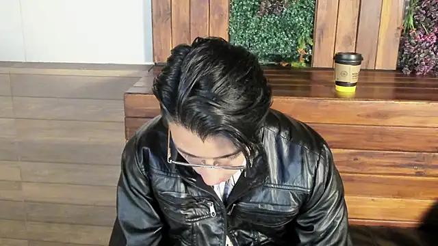 Andy Joy  online show from April 10, 11:04 am