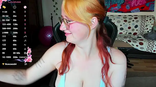 Snapshot of KrisTyBooBsin chatting on July 7, 4:22 pm KrisTyBooBsin online show from July 7, 4:22 pm