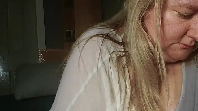 Snapshot of Marie_Slate chatting on January 25, 6:02 pm Marie Slate online show from January 25, 6:02 pm