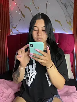 Snapshot of emily_22x chatting on September 27, 8:47 pm emily 22x online show from September 27, 8:47 pm