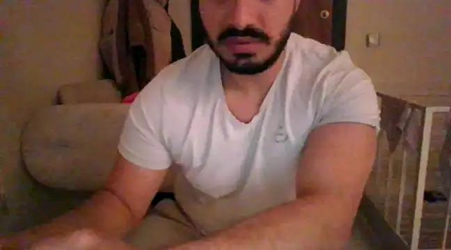 Snapshot of DateMike94 chatting on February 11, 9:46 pm DateMike94 online show from February 11, 9:46 pm