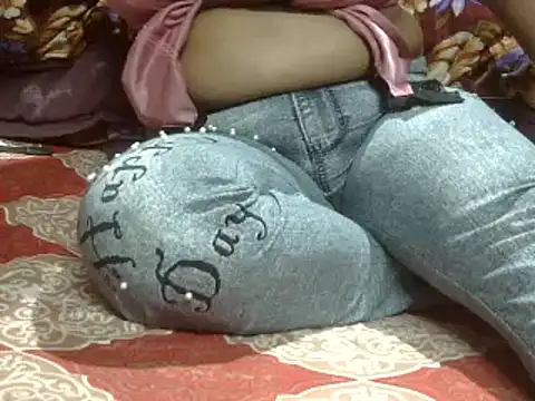 Snapshot of Tameesh_sexy_mistress chatting on February 23, 3:51 pm Tameesh sexy mistress online show from February 23, 3:51 pm